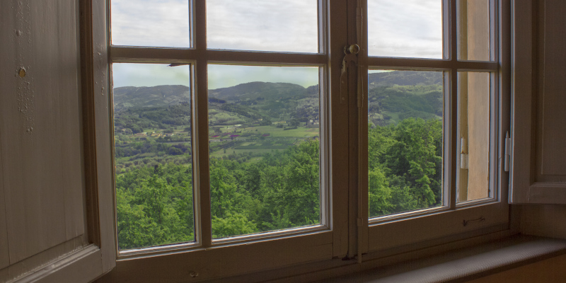 Seven Advantages of Choosing Vinyl Replacement Windows for Your Home